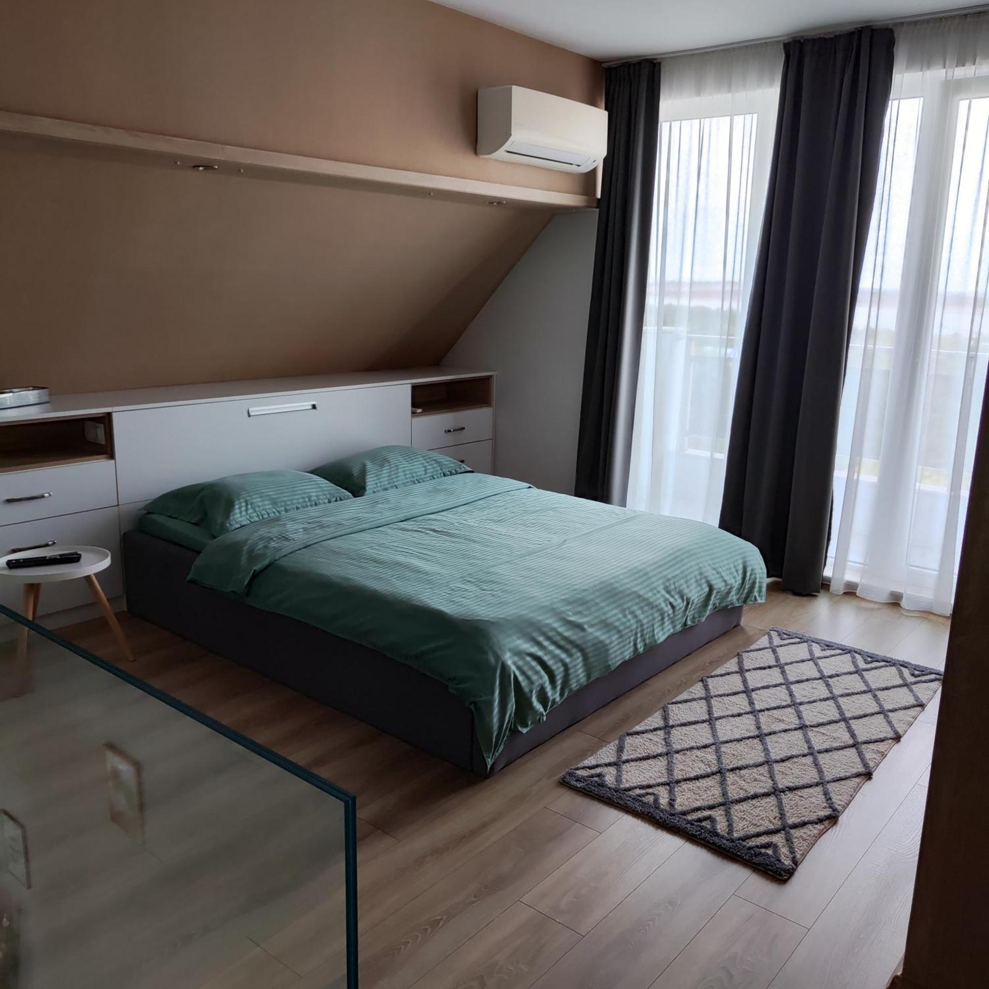 Airluxapartament Lägenhet Burgas Exteriör bild