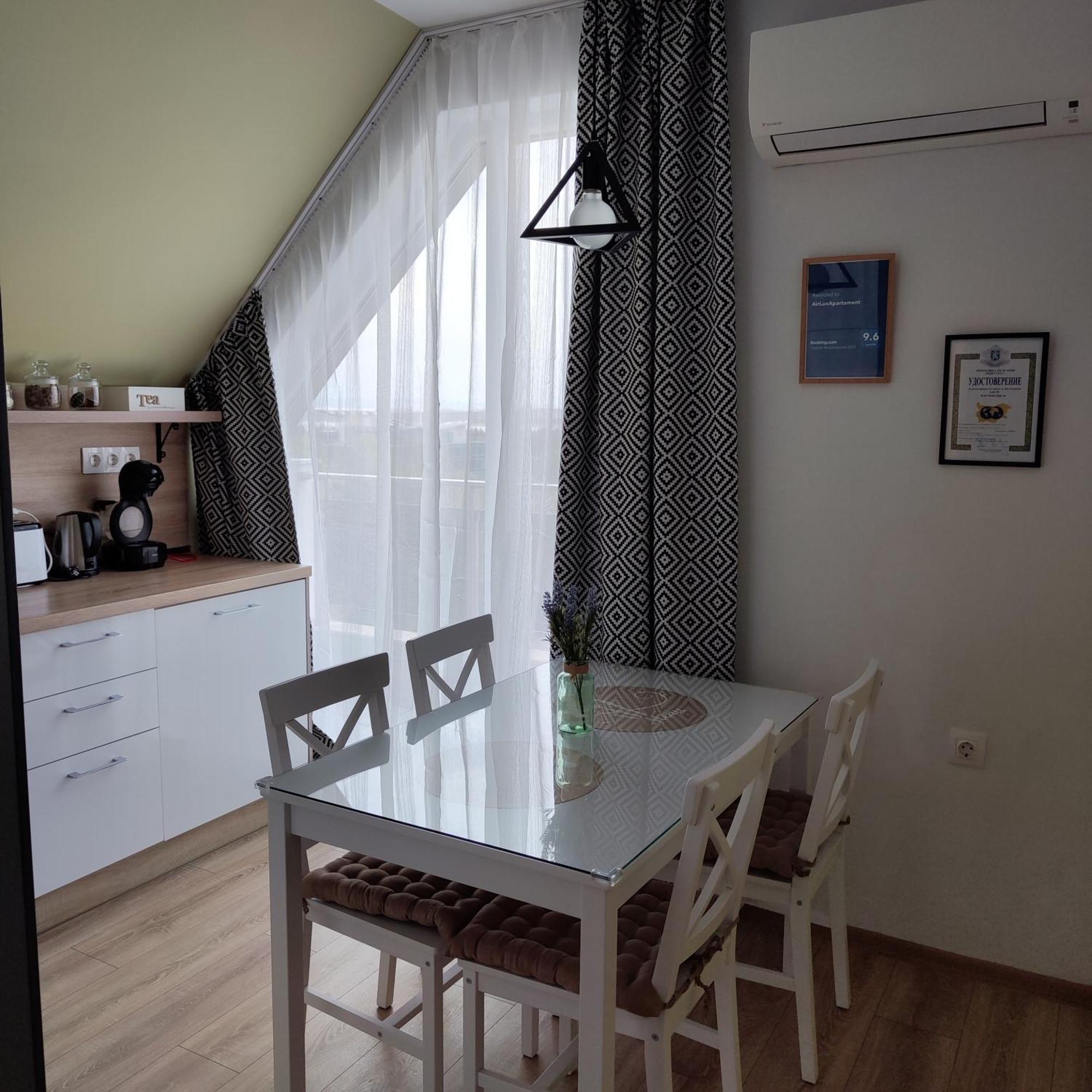 Airluxapartament Lägenhet Burgas Exteriör bild