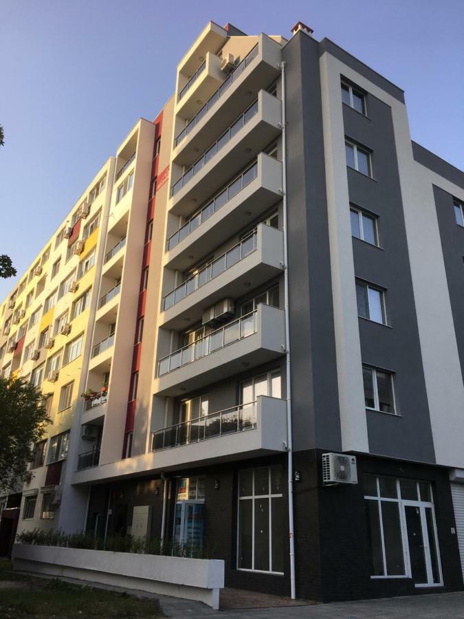 Airluxapartament Lägenhet Burgas Exteriör bild